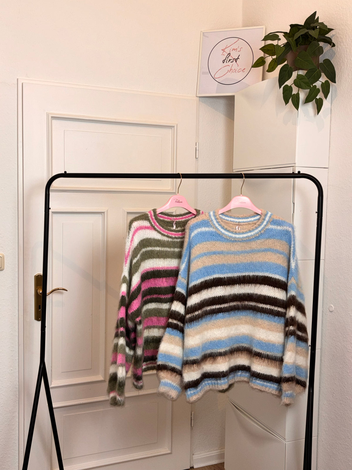 Gestreifter Strickpullover mit Wollanteil