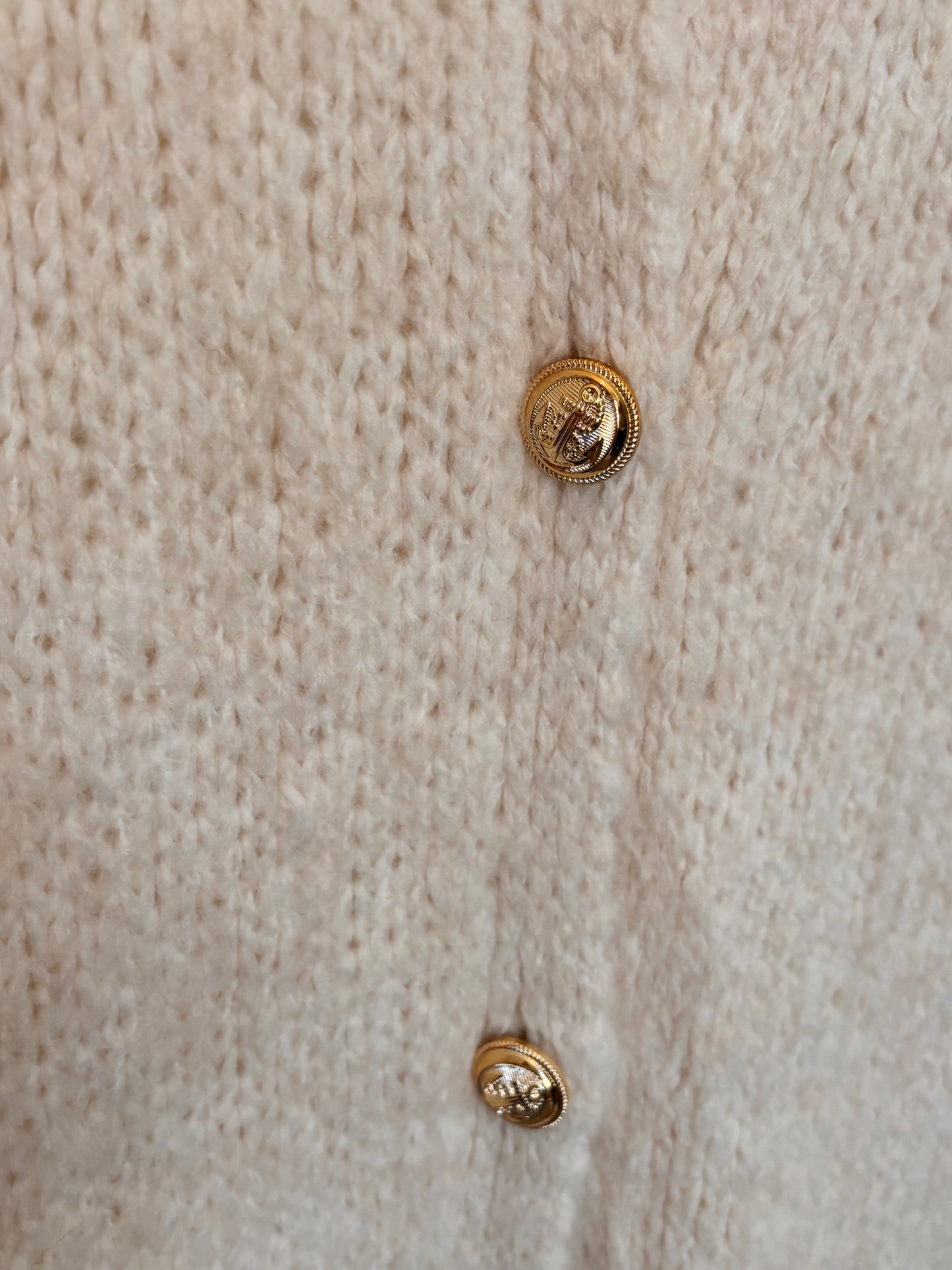 Strick Cardigan mit goldfarbenen Knöpfen