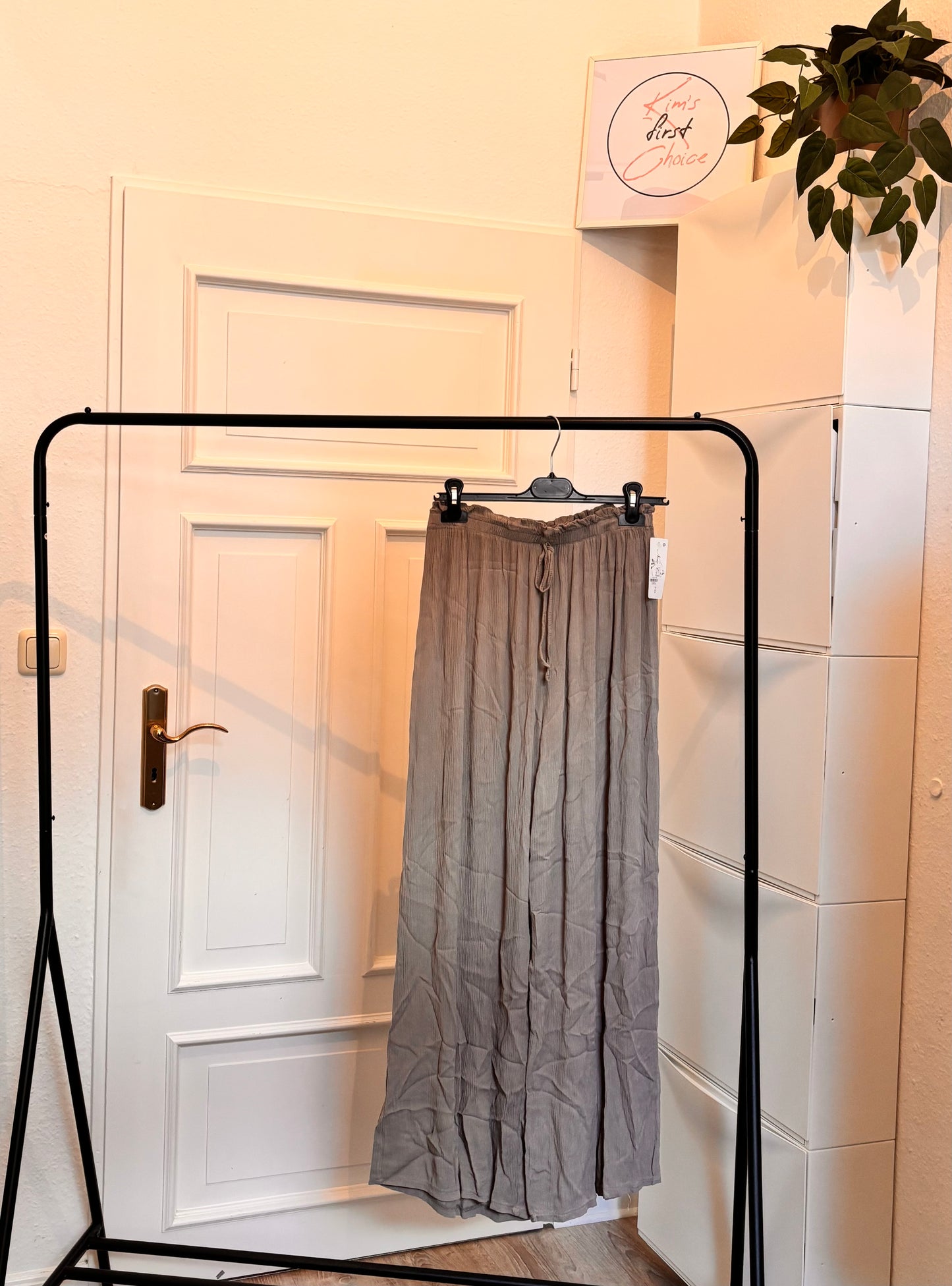 Fließende Palazzo-Hose – 100% Viskose